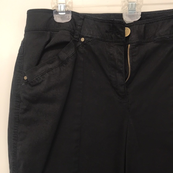 Casual pant - Picture 2 of 3